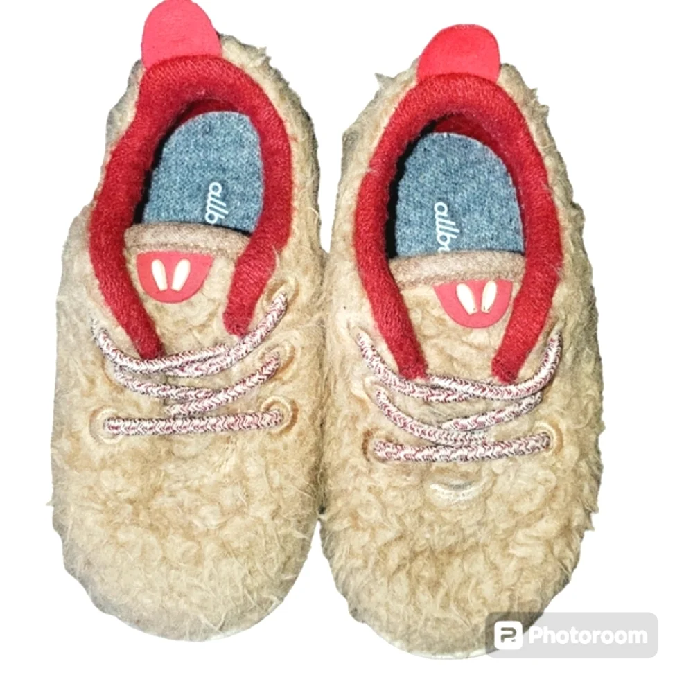 🔥Allbirds Smallbirds‎ ZQ Merino-Wool Biege Slip On Runners Size T6